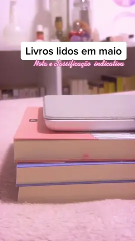 Maio foi um mês de romances ✨ #BookTok #booktokbrasil #booktokbr #booktokbooks #bookrecommendations #livroya #royals #trulydevious #herroyalhighness