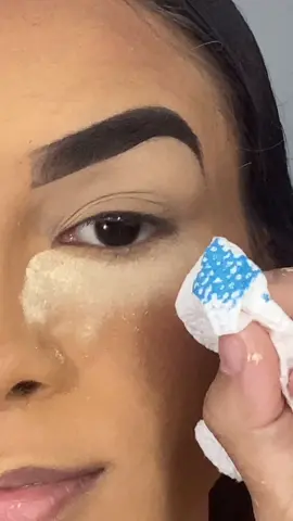 Trend de maquillaje con papel de baño ame este trend🧻💙💜💖🧡💛🧻 #makeuptrend #makeuptrends2021 #makeupviral #makeuptutorial #viral #followme #fypシ