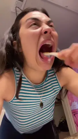 #stitch with @amandaxxrae my fiancé has ALWAYS done this! 🤣 #funny #gag #gagging #brushingteeth #SelfCare #noisy #loud #fy #foryou #fypシ