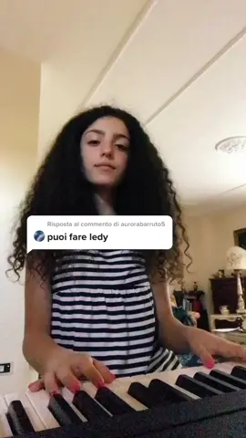 Rispondi a @aurorabarruto5 #effettivocali scusa le condizioni pk ero appena rientrata dal mare 🌊😅. @federica.bardanzellu ha cantato e io ho suonato
