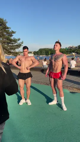 Какой цвет выберешь ты ❓красный🔴 или чёрный ⚫️❓