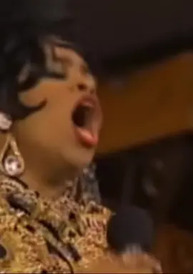 Does she usually hold this note for so long? 🥵 #karenclark #gospel #gospelmusic #christianmusic #foryoupage #viral #foryou #NightDoneRight #wow #sing