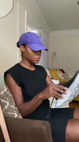 Morning Routine in less than 60 seconds…#morningroutine #minivlog #grwm #dayinmylife #chicago #Vlog