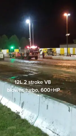 running like a top#PrimeDayShowPJParty #2stroke #pullingtruck #detroitiesel #straightpipe #firetruck #sparkles