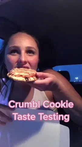 Crumbl Cookie is my absolute favorite place in the entire world #crumblreviews #crumblcookie #crumblecookiereview