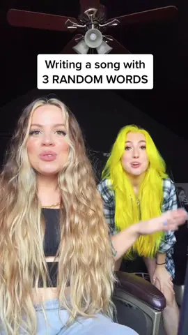 She really came outta nowhere with that 🤭 @sheiskings #randomwordchallenge #randomwordgenerator #randomwordsong