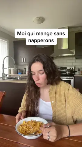 *c’est un sketch exagéré ok ma mère pas autant intense* 😂 #tiktokquebec #quebec #fyp