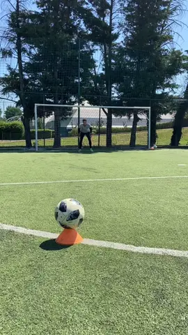 Reflex🔥 #perte #calcio #goalkeeper #foryou #football #viral #training #gk #fypシ #goalkeeper #tiktokcalcio