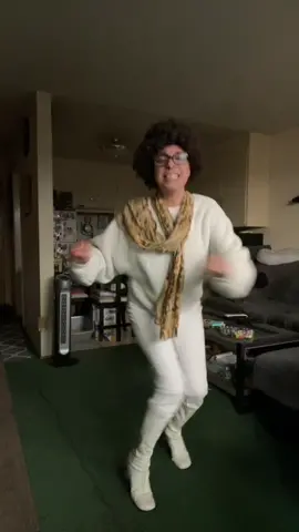 Karen 👵🏼 has her #tightpants on 🕺🏼 because she’s uptight #jimmyfallon