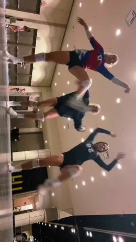 Vb or ballerinas @llindborg12 @kateruse