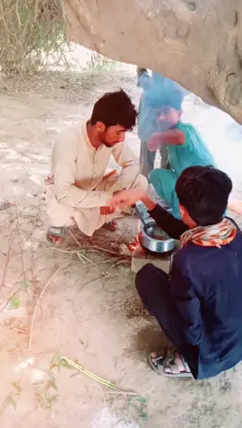 ضروری تو نہیں کہ لوگ #آگ🔥 سے #جل جائیں....... #____صاحب ❤                                         ...کچھ #لوگ تو ہماری تصویر دیکھ کر جل جا تے ہ