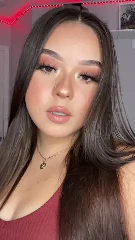 Top is from @jubellaclothingco use code vanee🤍🤍#fyp #makeup #SmallBusiness