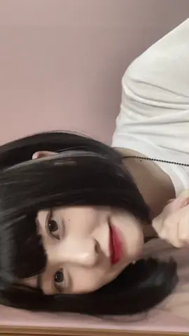 ねーね先輩ー！！