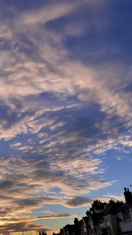 #tiktokindia #bollywood #bdtiktok #foryou #fyp #sky #drive #sunset #hindi #kumarsanu #hindi90’s#nanuofficial1 #hindisong