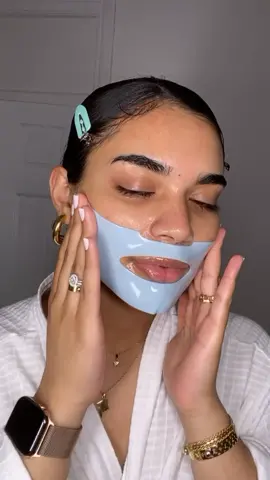 Are you ready to #CoolDownWithCryo & @drjart this summer ☀️ the new mask is instantly cooling, soothing, radiant and makes your skin feel hydrated💦ad