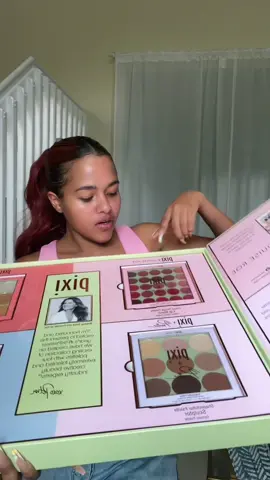 ✨Tip: Easiest way to get on @pixibeauty PR is going on thier website and they have a tab to sign up! Good luck babes #prpackageunboxing #pixibeauty