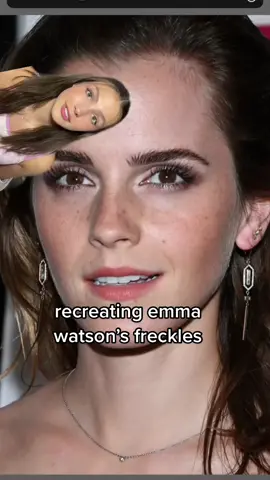 #greenscreen okay yeah i still don’t look like emma watson BUT the freckles are sick(from @pseudolabs btw) #emmawatson #phreckles #pseudolabs #makeup