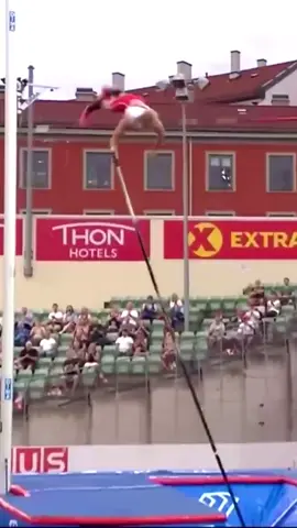 Ups 😳😳 #fail #polevault #fails