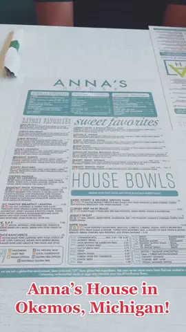 Anna’s House! We ordered the Big Breakfast and the two eggs & meat with potatoes! #annashouse #michiganfoodie #michiganstateuniveristy
