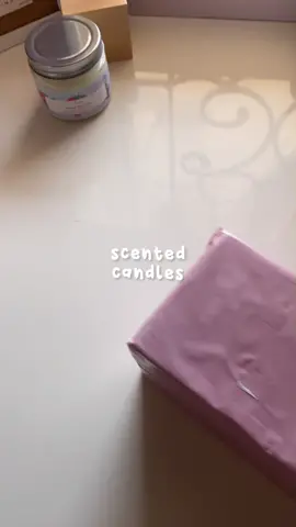 baunya enak banget 😩❤️ @goldencandle.id #shopeehaul #haul #racunshopee #scentedcandle #fypシ #foryou