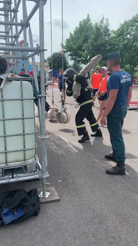 Вот и прошли соревы ,время 1:38.уважения моему сопернику #мчсросии #мчсбеларуси #мчсукраины #негорите