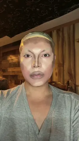 A little chola moment! #foryoupage #gay #dragqueen #mexican #gaytiktok #latinogay #transformation #makeup #fyp #beforeandafter #viral #chola
