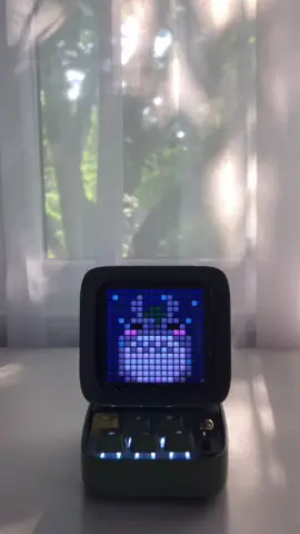 thank you so much @divoom_official ! so excited to use this at my desk and to listen to music :) #divoom #room #divoomditoo #productivity #Minecraft