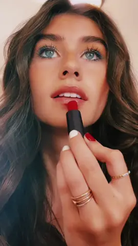 Draft #GossipGirlHere #red #redlipstick #lipstick #4th