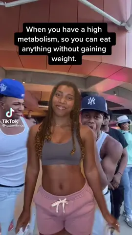 #greenscreenvideo #highmetabolism #ilovetoeat #abs #naturallyfit #cornbreadfed #southerngirl #dessert