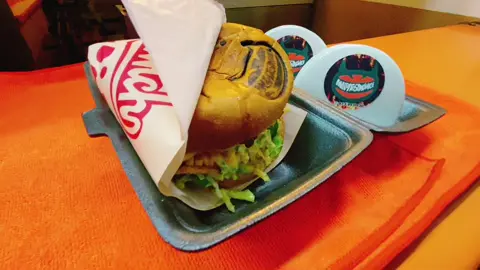 #malditosandwich #villaelsalvador #hamburguesa #lomejordelomejor