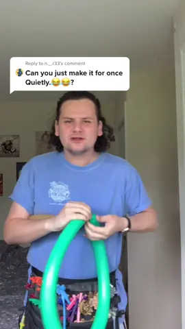 Reply to @n._.r33 trust me I would if I could #aggressive #balloonart #squeak #imsorry #myearsarebleedingtoo #GossipGirlHere