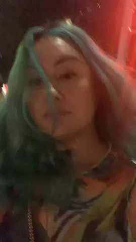 😘