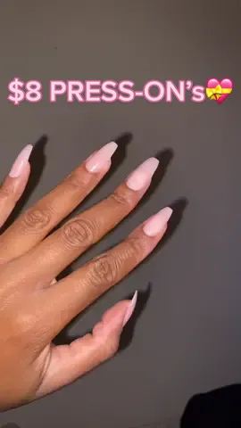 Would you rock these?? #pressonnails #pressons #longnails #coffinnails #almondnails