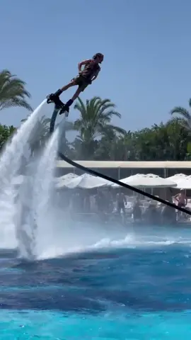 Ne yapiyon lan? #привет #flyboard #beniönecikart #fyp #watchmenowavon #GNÇolmak #BOSSUpYourGame