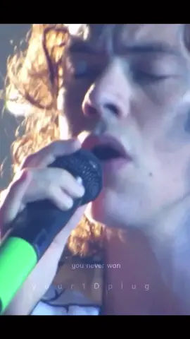 🥺💚 #littlethings #onedirectionlittlethings #harrystyles #harrystylesedit #1dlive #onedirectionconcert #1dconcert #onedirectionlive #harrystyleslive