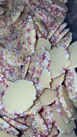 Let’s pack it up #fypシ #ukpicknmmix #houseoftiktok #candy