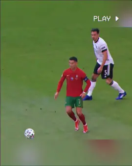 He is 36 years old🇵🇹🐐#football #fy #ronaldo #foryou #viral #cr7 #Soccer