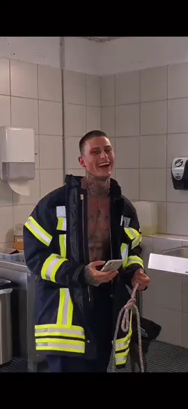 Behind the scenes. 😂🧑🏽‍🚒 #fy#fürdich#fyp#firefighter
