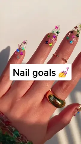 Rings that take your mani moment to the next level c/o @_frosty_nails 💅 #rings #nails
