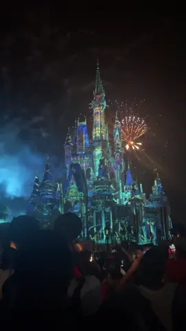 disney!! #FerragamoLetsDance #fyp #trending #xyzbca #disney #greenscreenvideo