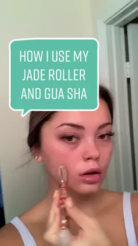 how I use my jade roller and gua sha to de-puff and start my day 🤩 LINK IN MY BIO 💗 #guasha #jaderoller #skintips