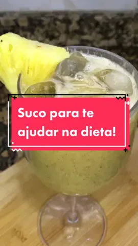 Seguindo nossa semana de sucos! Esse vai te ajudar a emagrecer tbm!! #receitafacil #laricadomi #dieta #fy #abacaxi #Fitness #receitfit