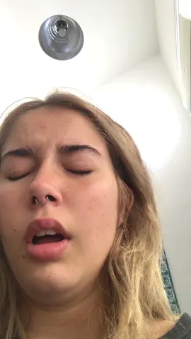 i filmed myself sneezing and i’m pissing myself #foryoupage