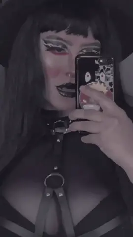 Bailando en mi vacío #fyp #dark #goth #parati #makeup