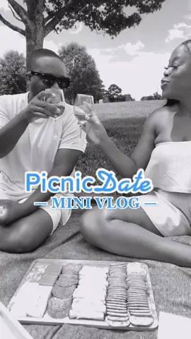 Mini Vlog ft. Baby💙 We went on a picnic #picnicdate #picnicaesthetic #minivlogger #minivlogg #picnicday