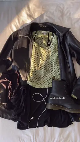 first video like this…lmk what you guys think! #outfitinspiration #fashion #foryou #OOTD #fyp
