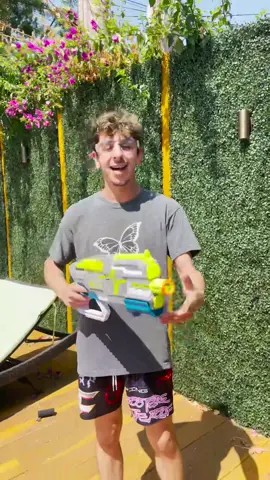 Let’s go hyper mode! Meet @jonah.price + @micahtengann on Team Faze Rug! Follow @nerf to see us compete in the #NerfHyperTourney on 8/23 #nerfpartner