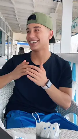 تخيلو  بتكلم مع مين 😂😂🤍 كواليس