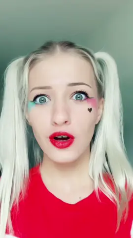 who should i #cosplay next ?? #harleyquinn #harleyquinncosplay