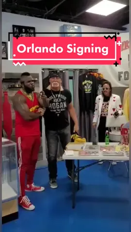 successful #signing at #hogansbeachshop #orlandoflorida location! keep an eye out for future events!#celebritysignature#hulkhogan#roknowswrestling#WWE